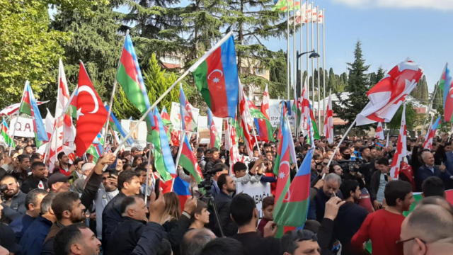 Gürcüstanda Azərbaycana dəstək mitinqi keçirildi