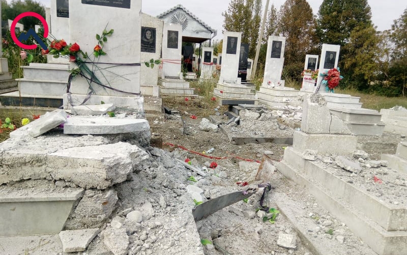 Ermənilər bu dəfə qəbiristanlığı dağıtdılar