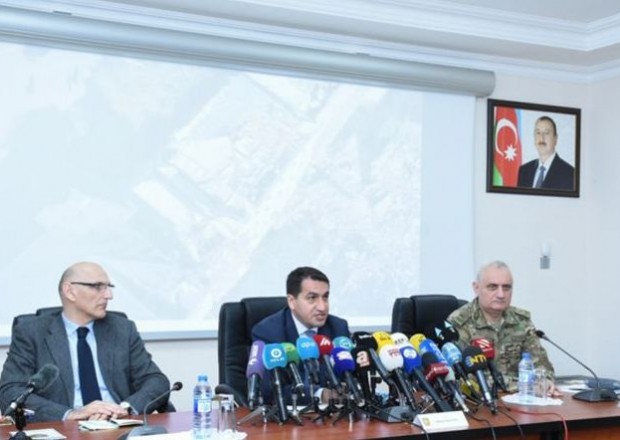 Azərbaycan xarici hərbi attaşeləri Gəncə və Mingəçevirə dəvət ETDİ