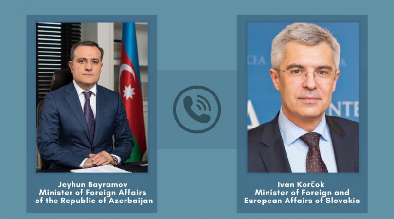 Ceyhun Bayramov slovakiyalı həmkarını cəbhədəki vəziyyətlə bağlı məlumatlandırdı