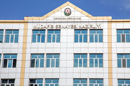 Müdafiə Sənayesi Nazirliyi 30-dək ölkəyə müraciət etdi