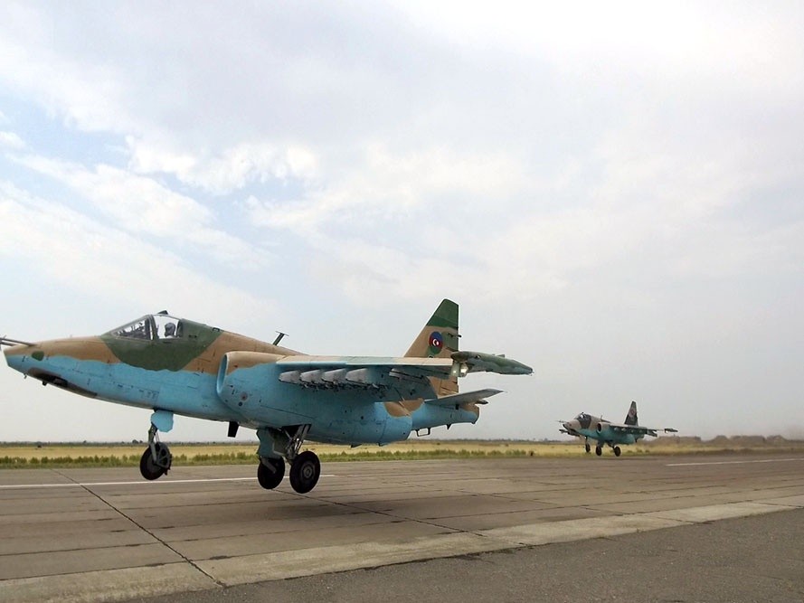 Müdafiə Nazirliyi: “Su-25 təyyarəmiz vurulmayıb”  