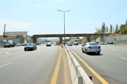 Xırdalan dairəsi yaxınlığında yerləşən dəmir yolu körpüsündə işlər yekunlaşır