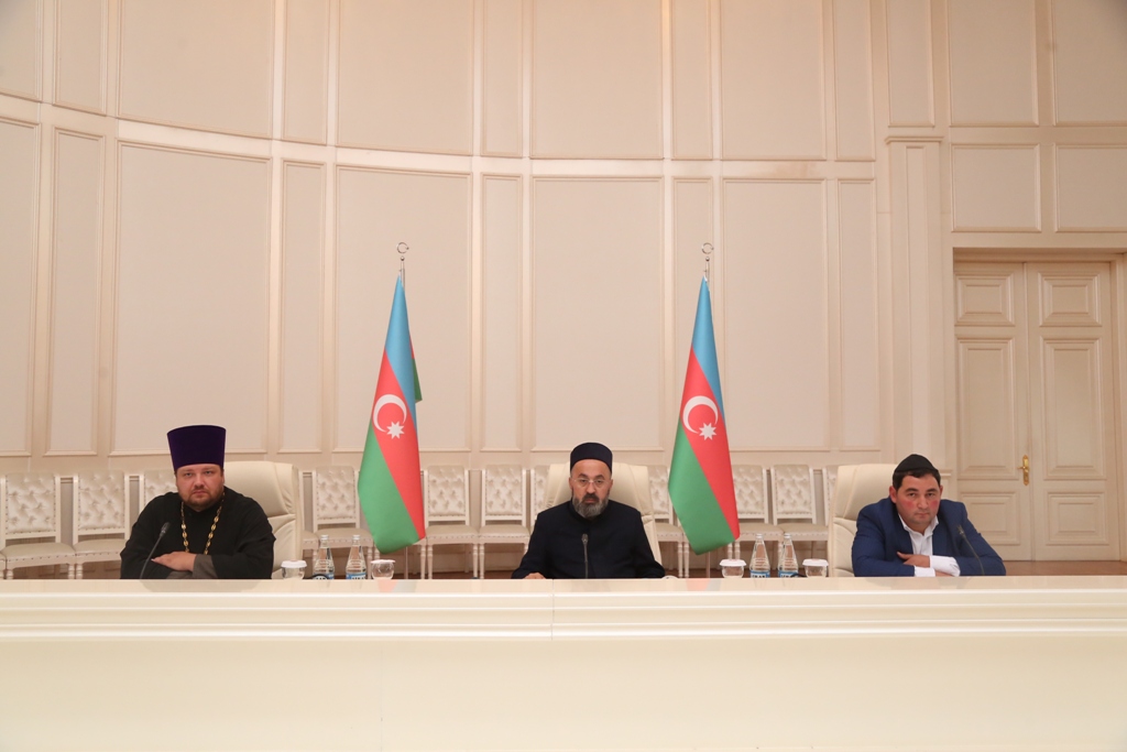 Gəncənin müsəlman, xristian və yəhudi din xadimləri birgə bəyanat yaydılar