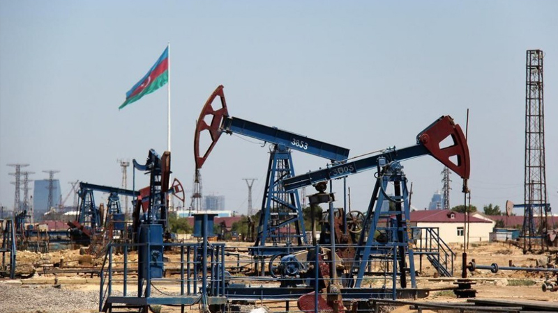 Azərbaycan neftinin qiyməti 42 dolları ötdü