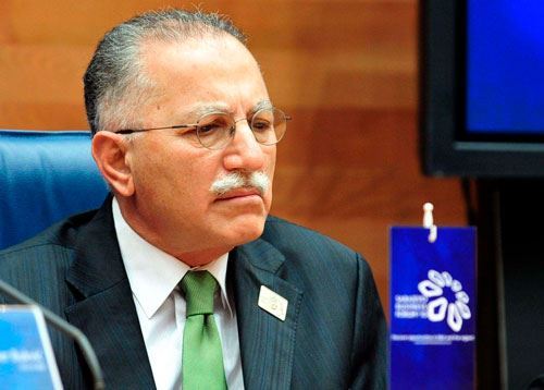Ekmələddin İhsanoğlu İlham Əliyevə məktub yazdı