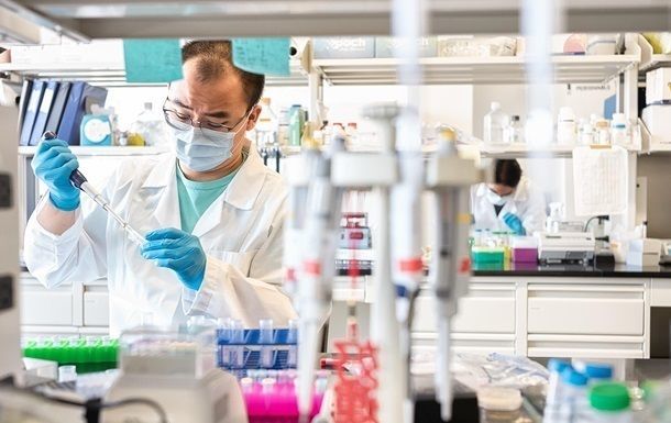 Alimlər koronavirus və qrip əleyhinə peyvənd-sprey hazırlayıblar