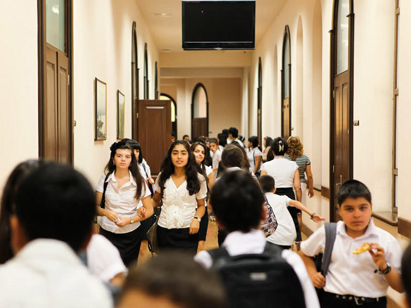 65 yaşdan yuxarı olan təhsil işçiləri tədrisə cəlb olunmurlar - Nazir