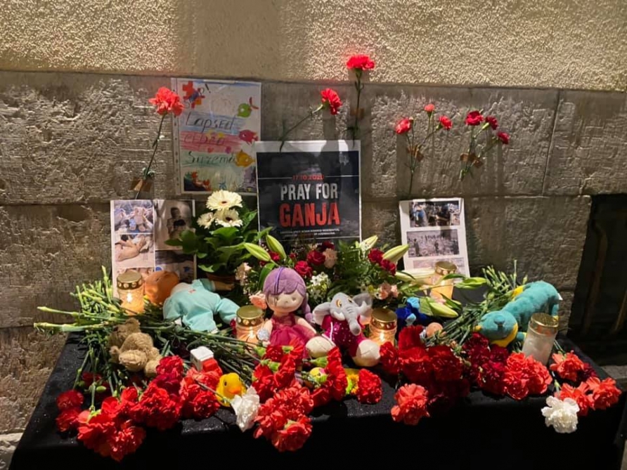 Daha bir Azərbaycan Evinin önündə xatirə guşəsi yaradıldı