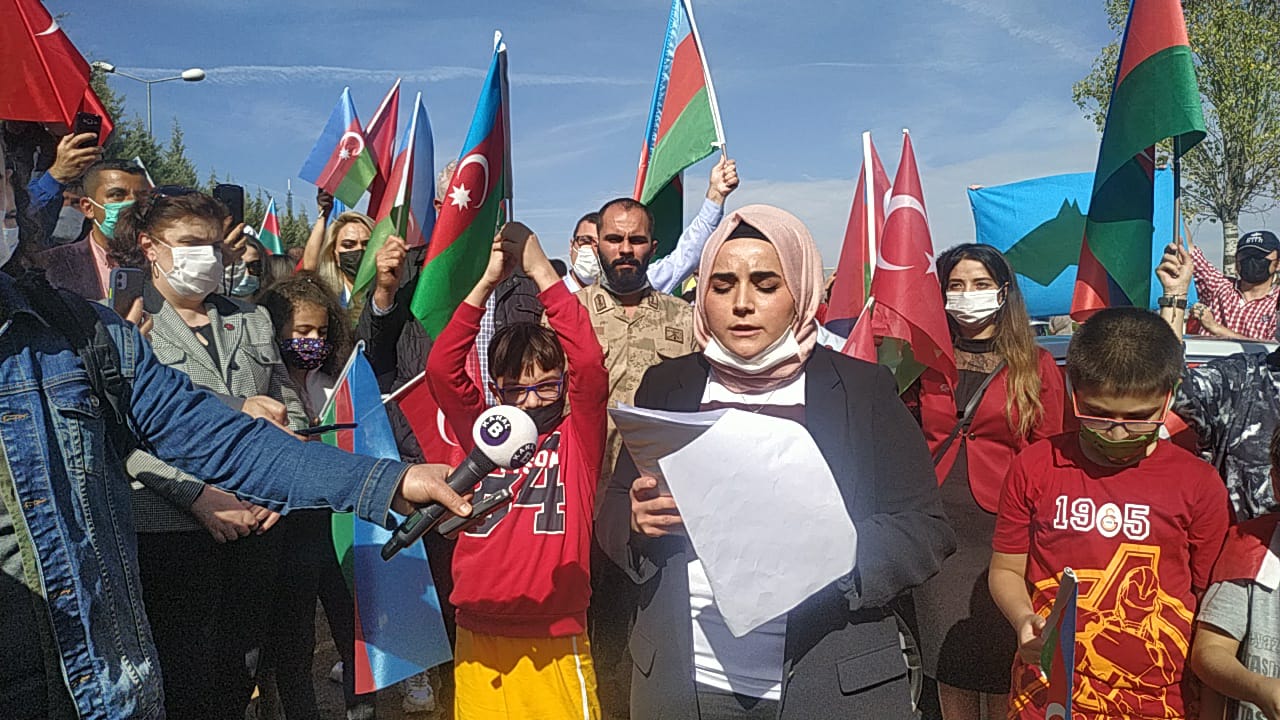 Ankarada Ermənistanın Gəncə terroruna etiraz olaraq avtoyürüş keçirilib - FOTO
