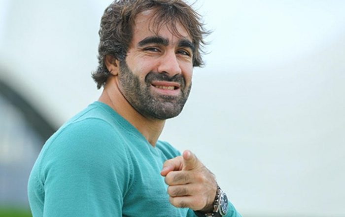 Rafael Ağayev Qarabağdakı uğurlarımızı dünyaya necə yayır?.. 