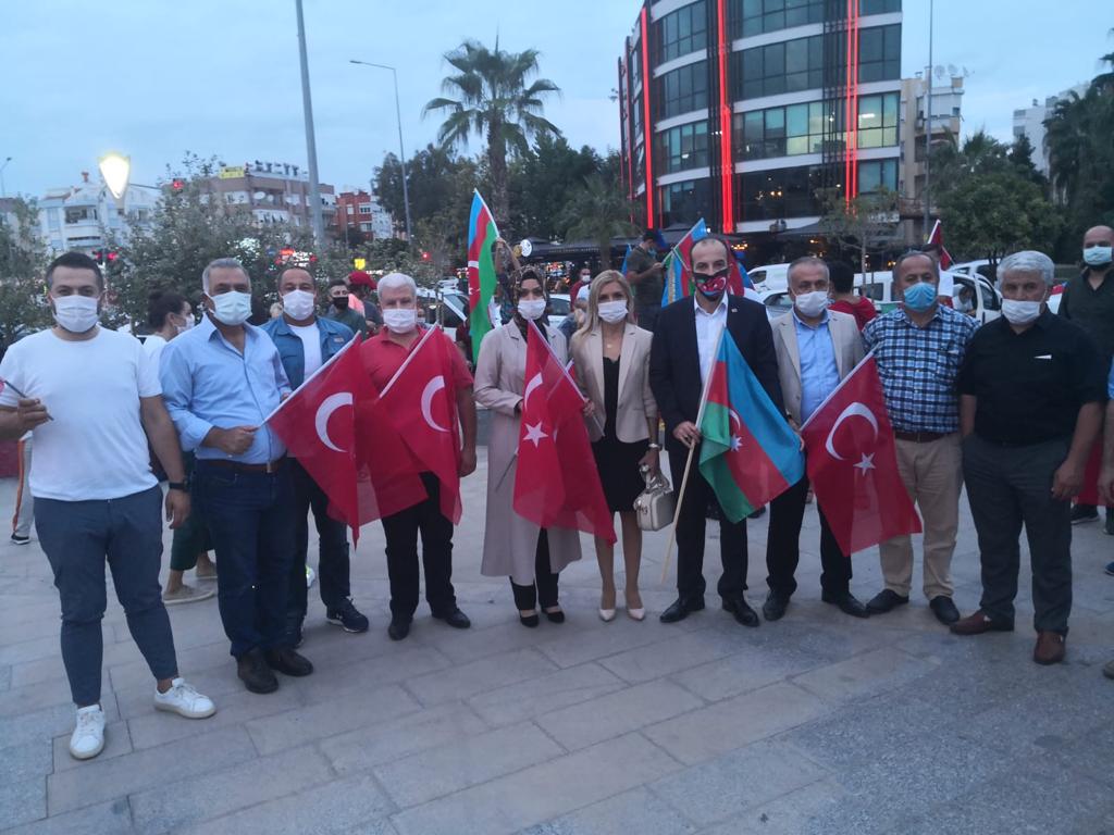 Antalyada Gəncə terroruna etiraz aksiyası  - FOTO