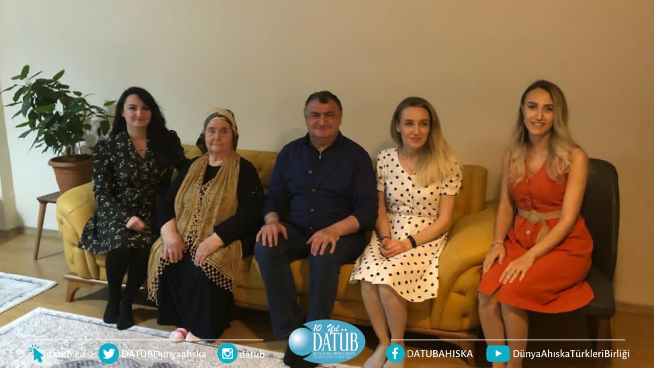 İstanbulda Milli Qəhrəmanın ailəsi ziyarət edildi - FOTO
