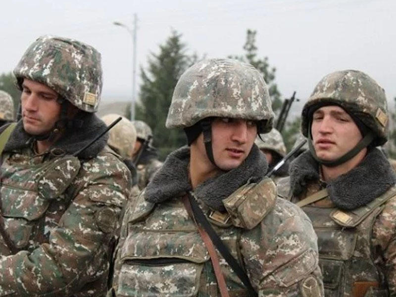 Erməni hərbçilər döyüşlərdə iştirak etməkdən imtina edir - Müdafiə Nazirliyi