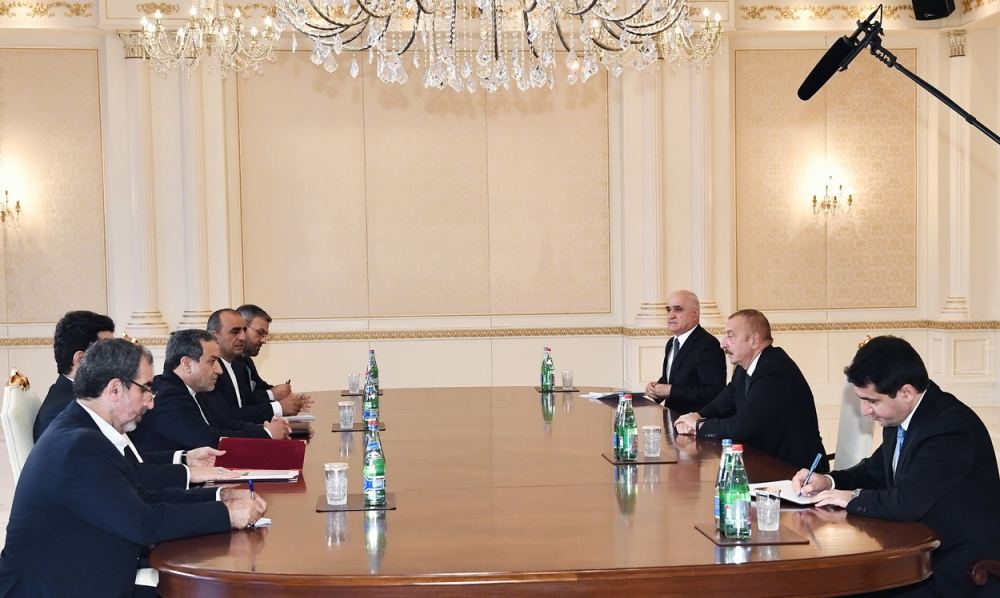 İlham Əliyev İran prezidentinin xüsusi nümayəndəsini qəbul etdi