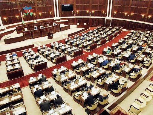 Milli Məclisin deputatları Moldovaya gediblər 