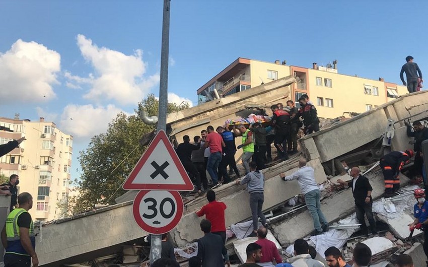 İzmirdə zəlzələ nəticəsində ölənlərin sayı 55-ə çatdı