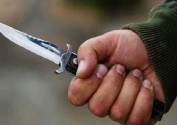 Ağdaş sakini bıçaqlandı