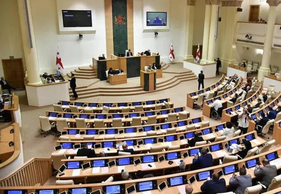 Gürcüstanda 3 azərbaycanlı deputat seçildi, 3-ü isə mandatını İTİRDİ