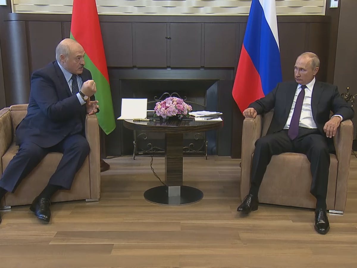 Putin Lukaşenko ilə Qarabağı müzakirə edib