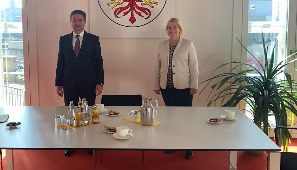 Azərbaycan səfiri Brandenburq prezidenti ilə görüşdü