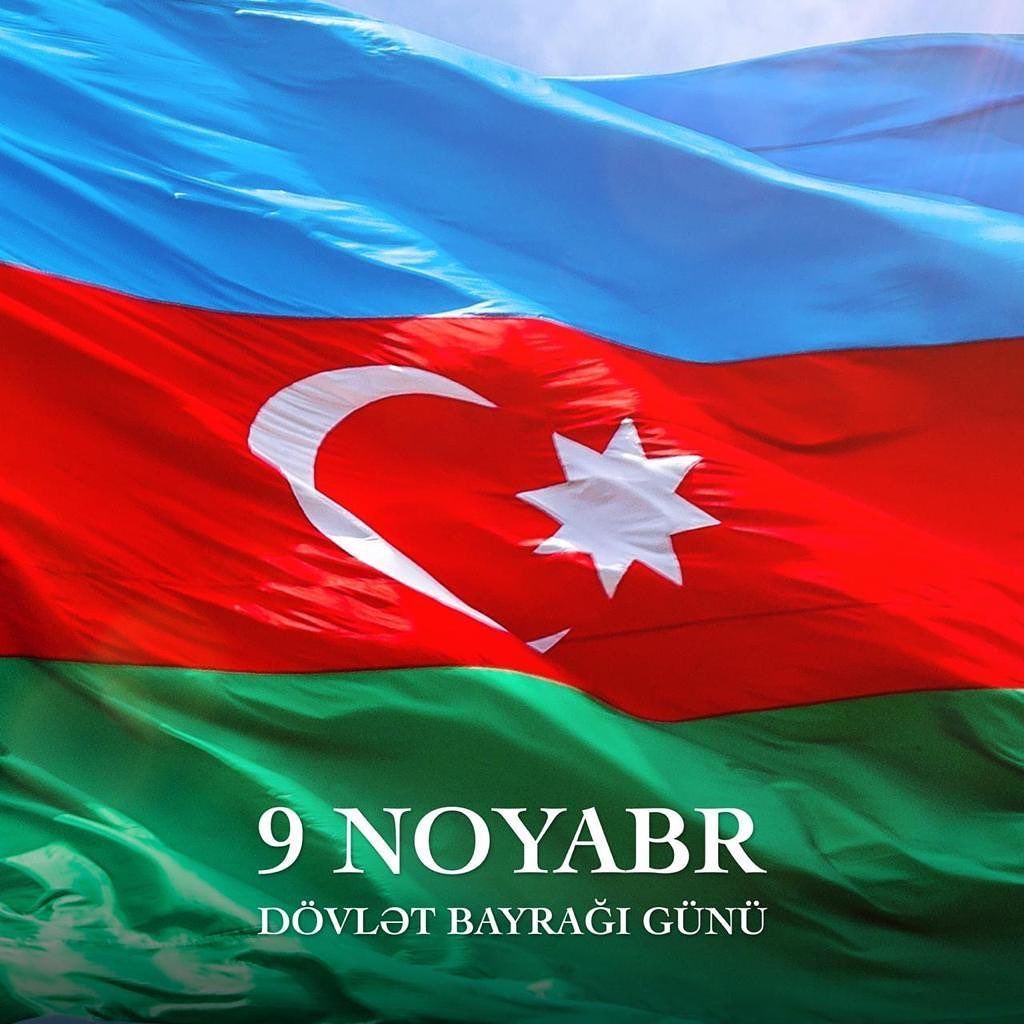 Bayrağımız qüdrətli Azərbaycanın səmasında əbədi dalğalansın!