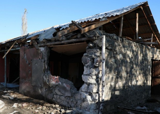 Ermənilər Tərtərin Əskipara kəndini atəşə tutub, mülki ev dağılıb