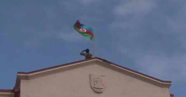 Bayraqlanan Şuşa, Şuşalaşan bayraq...