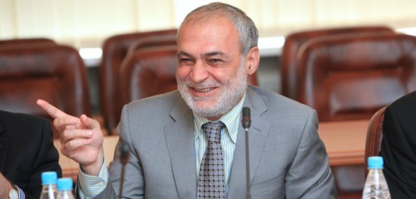 “İmzalanan bəyanat Ermənistan üçün aşağılayıcı sənəddir” - Erməni politoloq