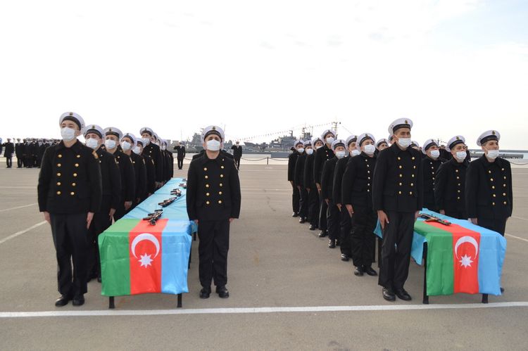 Hərbi Dəniz Qüvvələrində andiçmə mərasimi keçirilib - FOTO