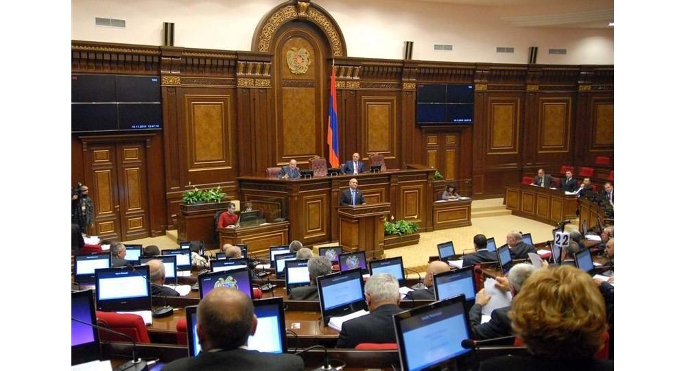 Ermənistanda növbədənkənar parlament seçkiləri keçirilə bilər