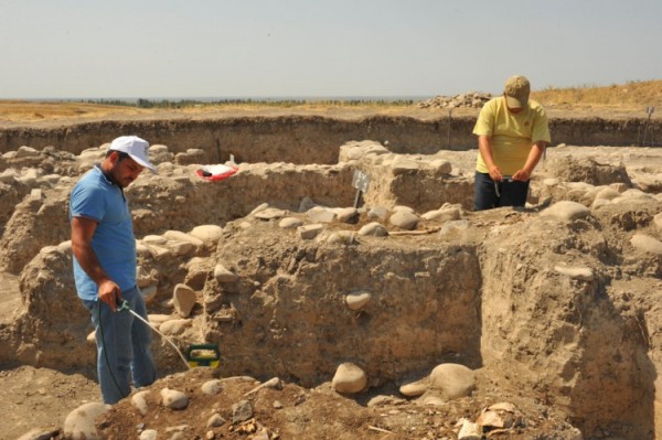 Arxeoloqlar Baş prokurora müraciət etdilər