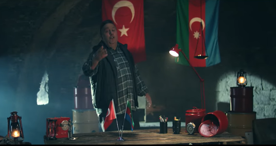 Türkiyə sənətçisindən Azərbaycana musiqili DƏSTƏK - VİDEO