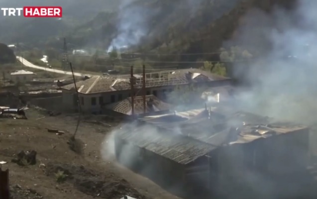 Ermənilər Ağdamda evləri yandırırlar - VIDEO