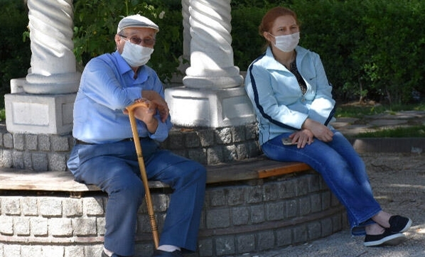65 yaşdan yuxarı olanlara TÖVSİYƏ - yaşayış yerlərini tərk etməyin