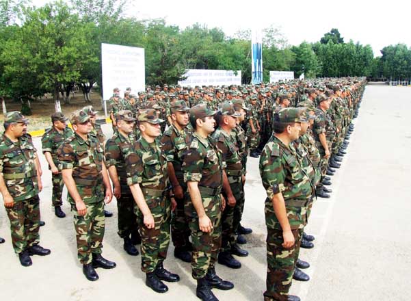 “Ordu sıralarında kütləvi yoluxma halı yoxdur” - Prezidentin köməkçisi