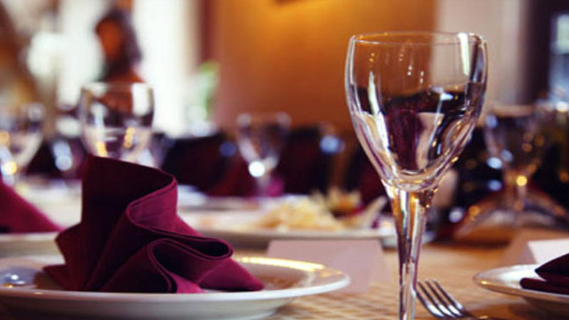 Həftə sonları restoranlarda yerində xidmət dayandırılır - QADAĞA