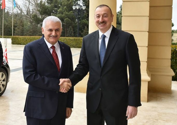 Binəli Yıldırım İlham Əliyevi təbrik etdi