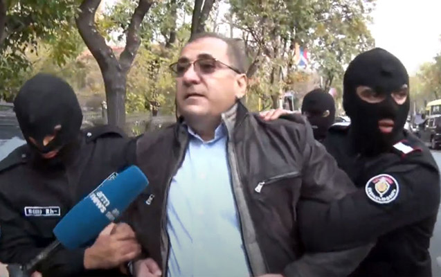 Ermənistan parlamentinin sabiq aparat rəhbəri SAXLANILDI
