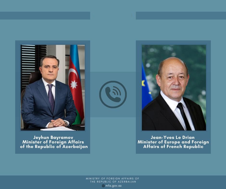 Ceyhun Bayramov fransalı həmkarı ilə danışdı