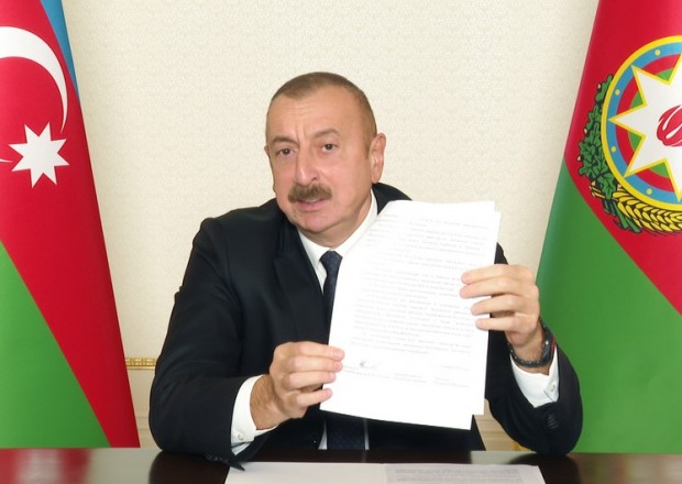 İlham Əliyev: “Paşinyan, harada imzalamısan sən bu kapitulyasiya aktını?”  