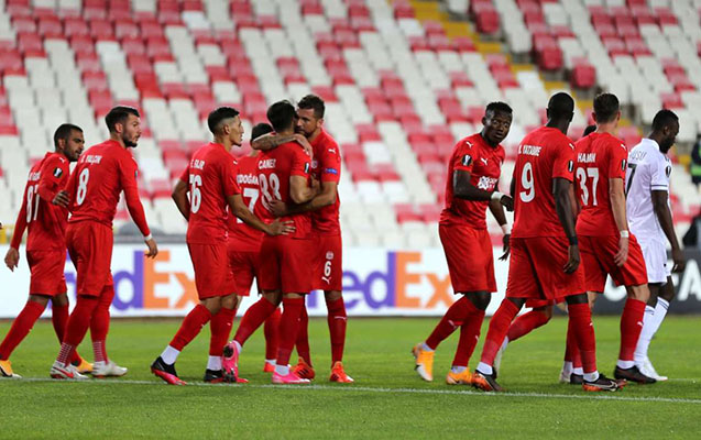 “Qarabağ” - “Sivasspor” matçı sükutla başlayacaq