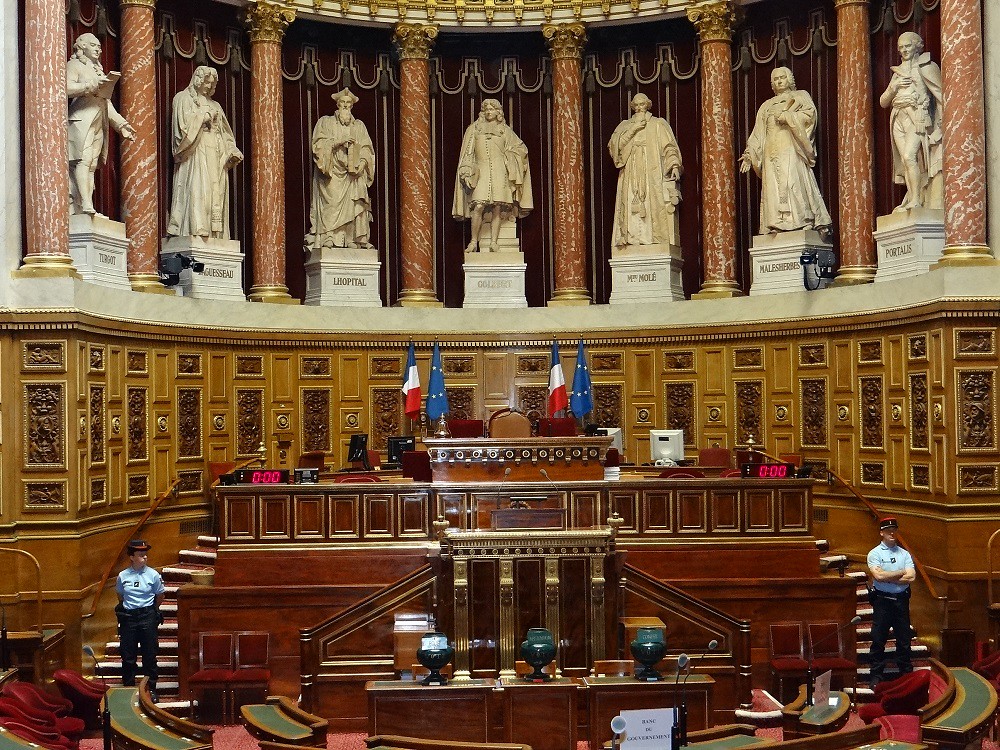 Fransa Senatında faşizmin təbliği, beynəlxalq hüquqa hörmətsizlik, reputasiya itkisi...