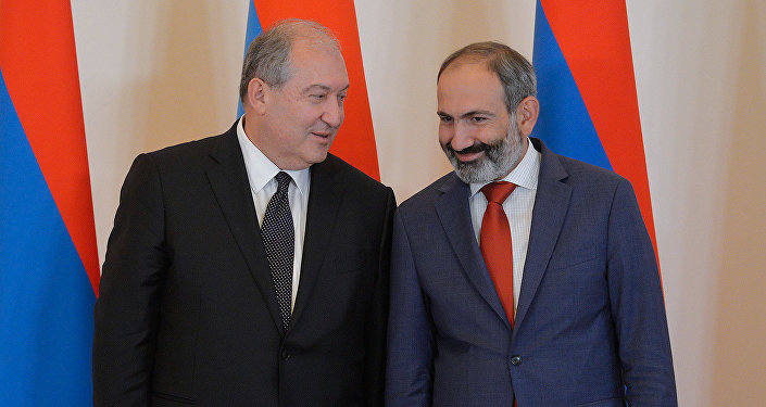 Ermənistan prezidenti Paşinyanı istefaya ÇAĞIRDI