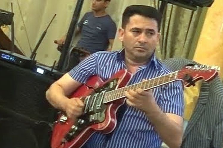 Gitaraçı Nofəl Süleymanovu öldürməkdə təqsirləndirilən oğlunun məhkəməsi başlayır