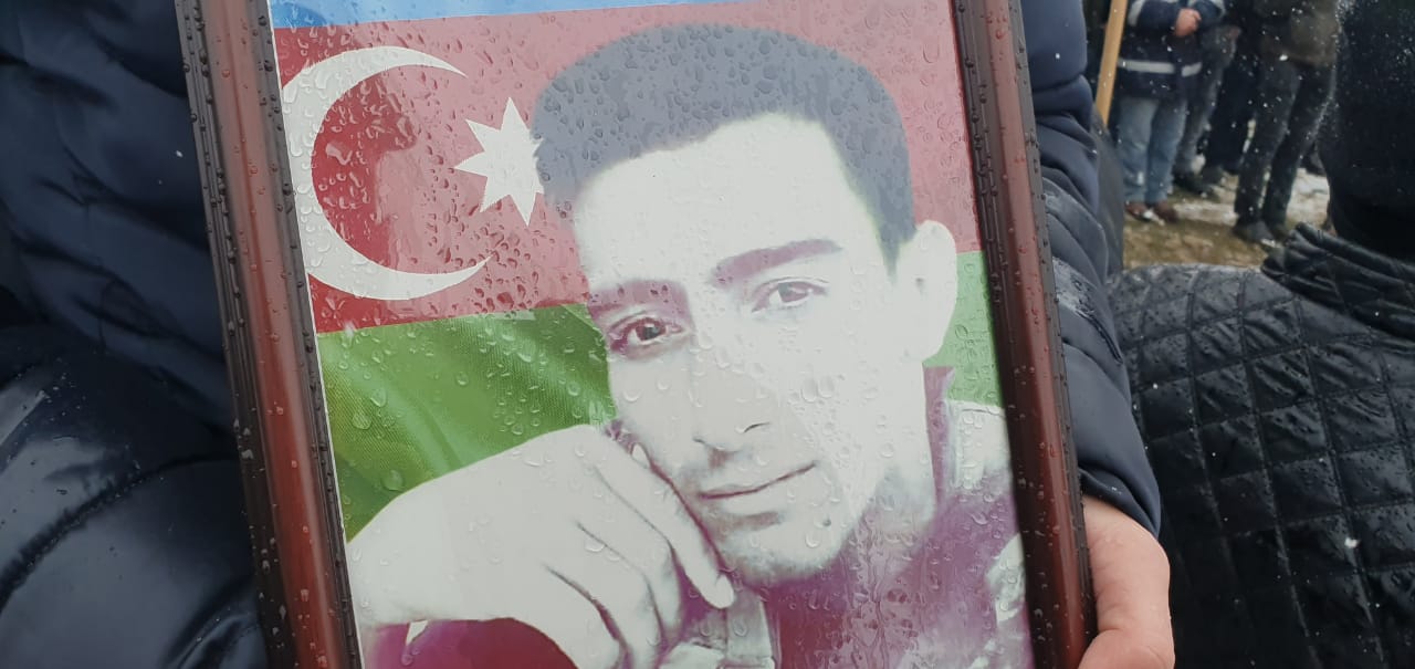 Şəhid gizir Orxan Balayev Qubada dəfn olundu - FOTO