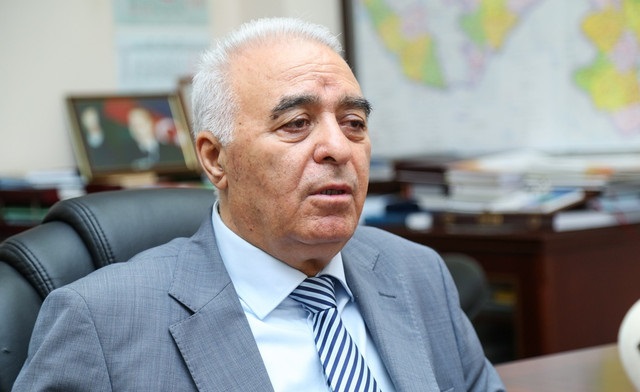 “Laçın işğal olunan günü Bakıda hakimiyyət mübarizəsi gedirdi” - Eldar İbrahimov