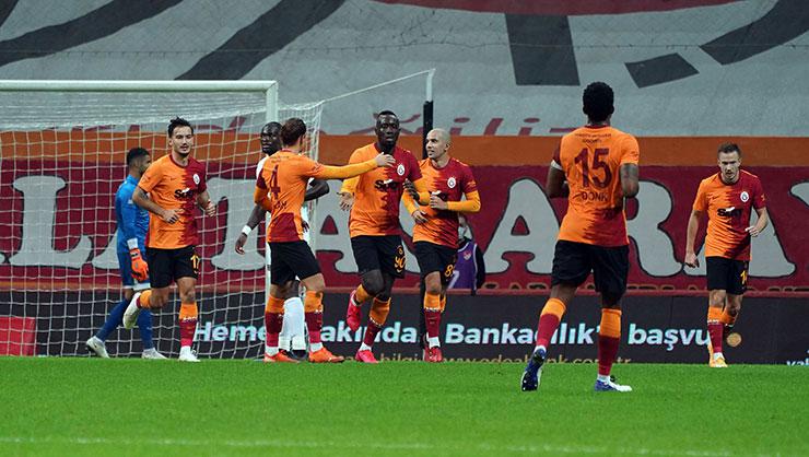 Türkiyədə lider büdrədi, “Qalatasaray” zirvəyə şərik çıxdı