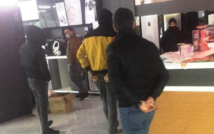 Telefon satışı və təmiri mərkəzi cərimələndi