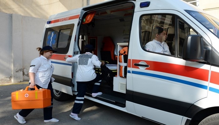 Evlərə çağırılan təcili yardımın gecikməsinə nazirlik aydınlıq gətirdi